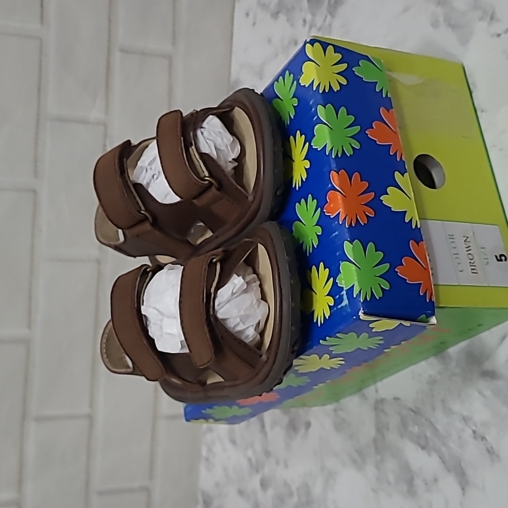 NIB L'Amour boys infant/toddler  brown leather sandals